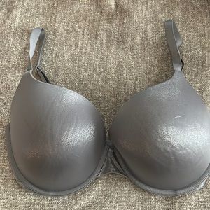 Victoria’s Secret bra 36dd perfect shape, metallic silver